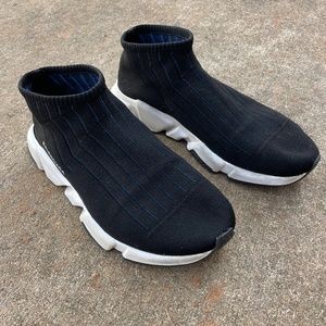 Balenciaga Men’s Speed Trainer Sneakers with blue accent - Size 11